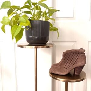 Brand New Jessica Simpson Orsona Suede Ankle Boots - 7M